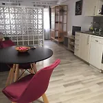 Jules Et Jim Apartment